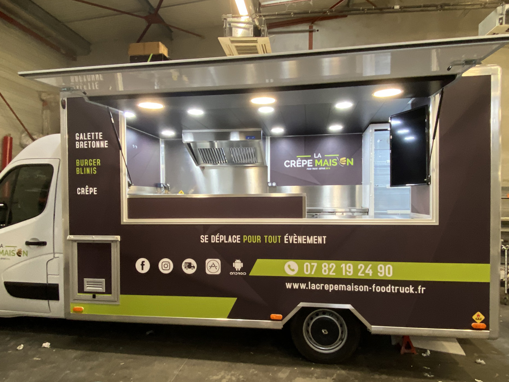 devant food truck la crêpe maison
